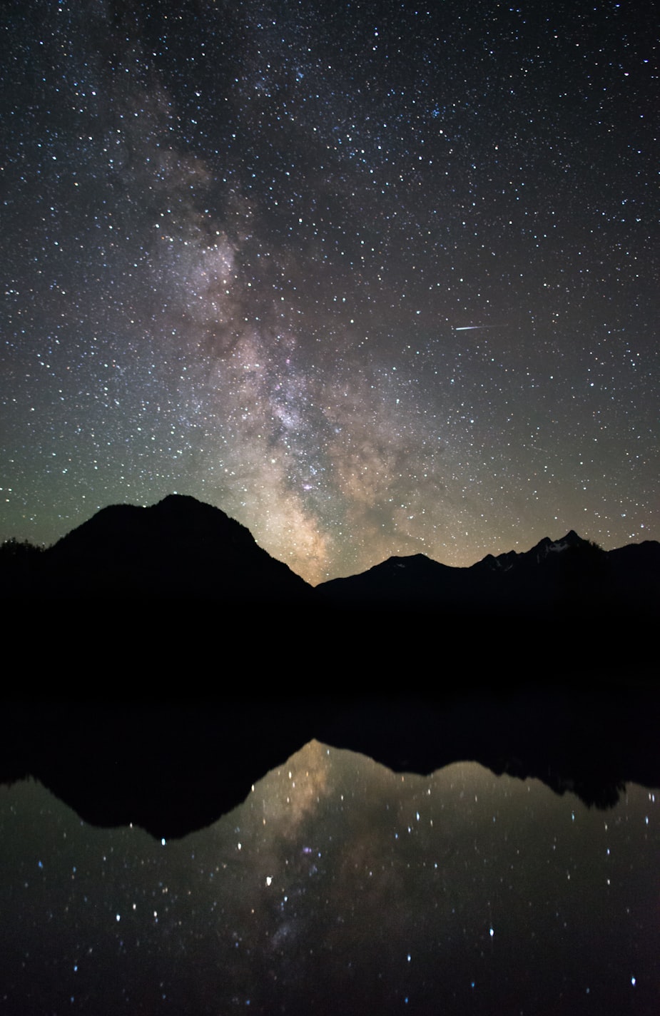 星空投影灯，把银河搬进卧室的那盏灯，真比想象中更懂你